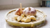 How to plant and grow garlic at home